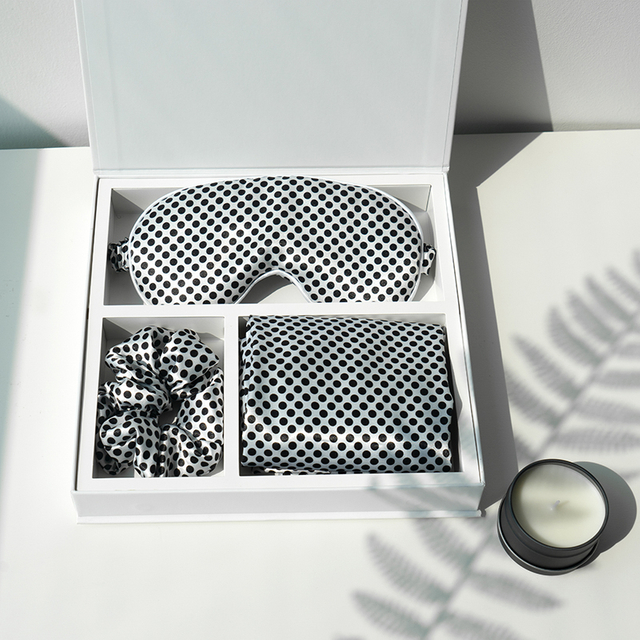 Kit de soins avancés et hydratant en soie pour le sommeil