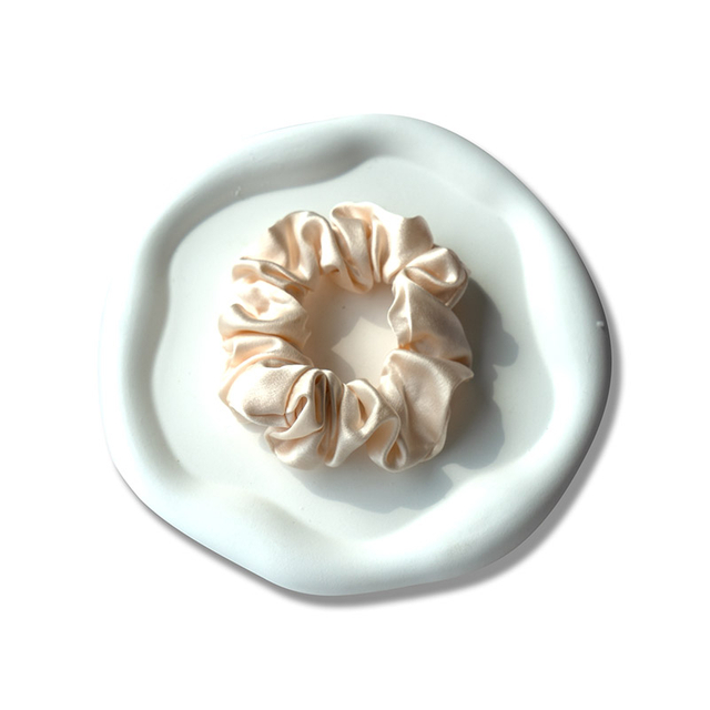 Anneaux de cheveux en soie hydratants lisses et de haute qualité