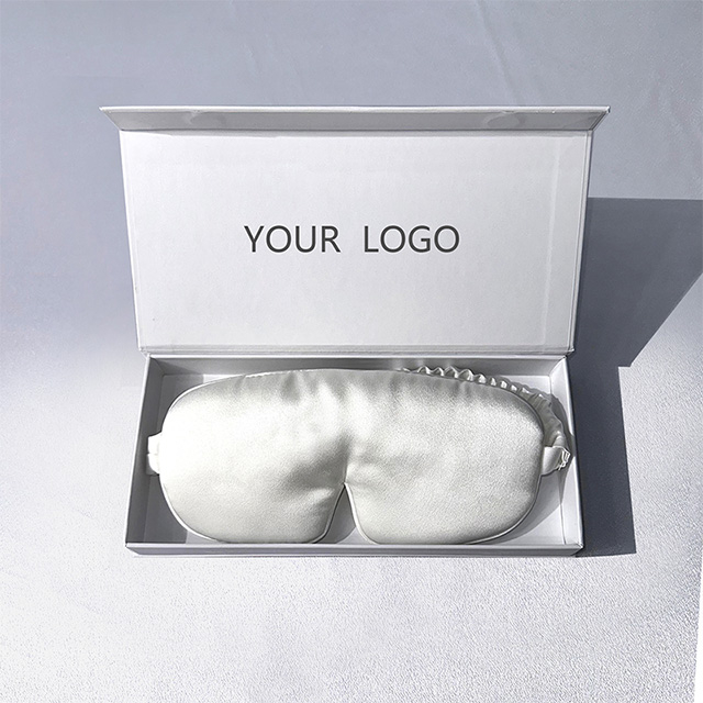 Masque pour les yeux en soie noir premium doux et hydratant